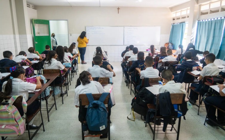 Ministerio de educación confirma vacaciones escolares para el 17 de Julio